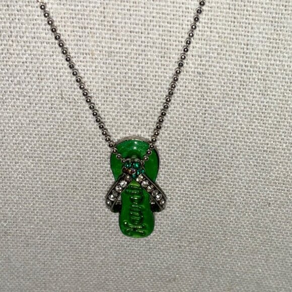 Hawaii Crystal Rhinestone Flip Flop Necklace in Green - Picture 1 of 3